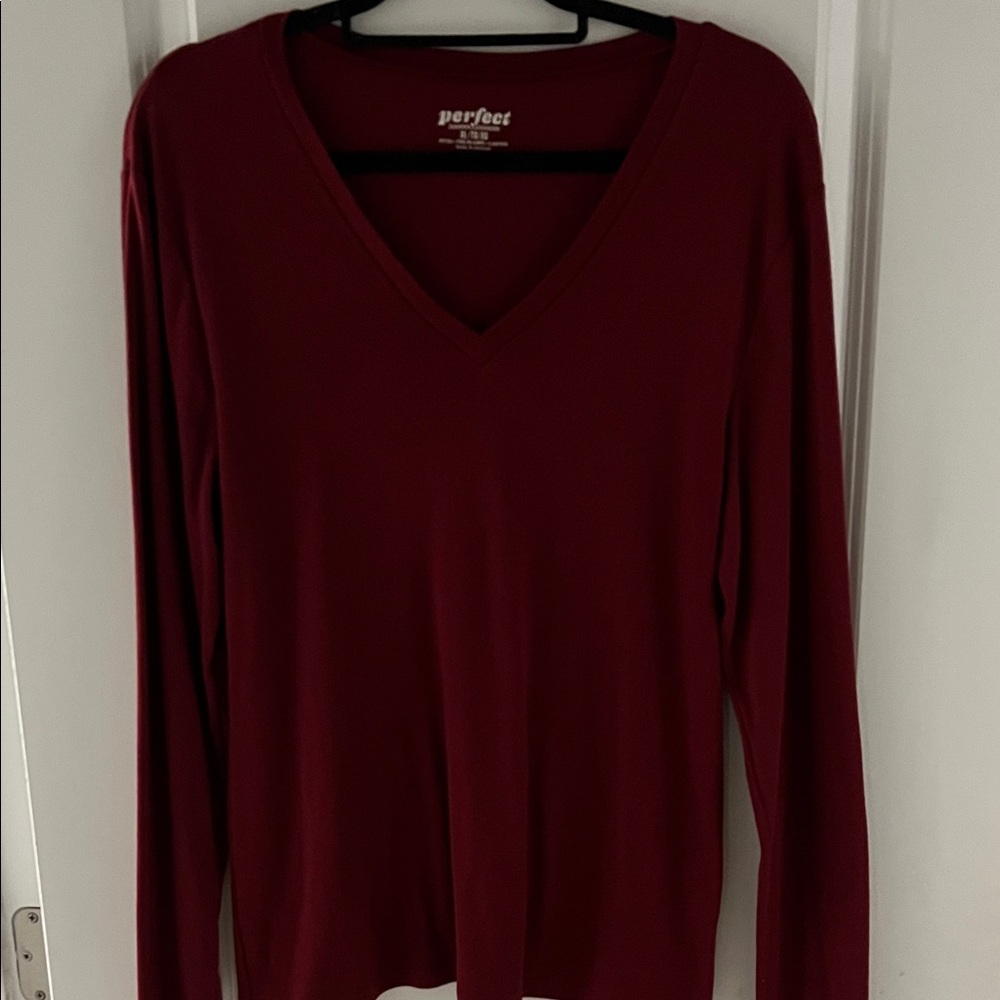 Old Navy Burgundy Long Sleeve V-Neck Tee